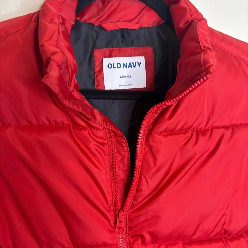 Old Navy Puffer Vest - Picture 4 of 6